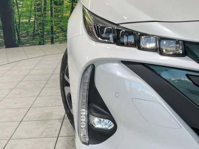 Toyota PRIUS PHV 2017-11 186599-12