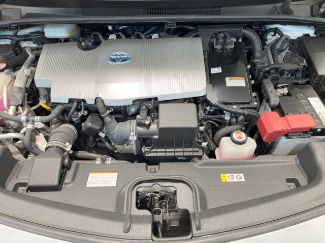 Toyota PRIUS PHV 2017-11 186599-18
