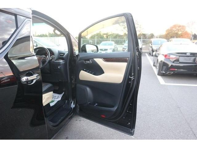 Toyota ALPHARD 2018-07 182901-7