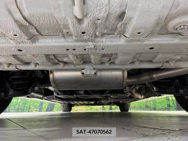 Honda e 2015-06 380867-19