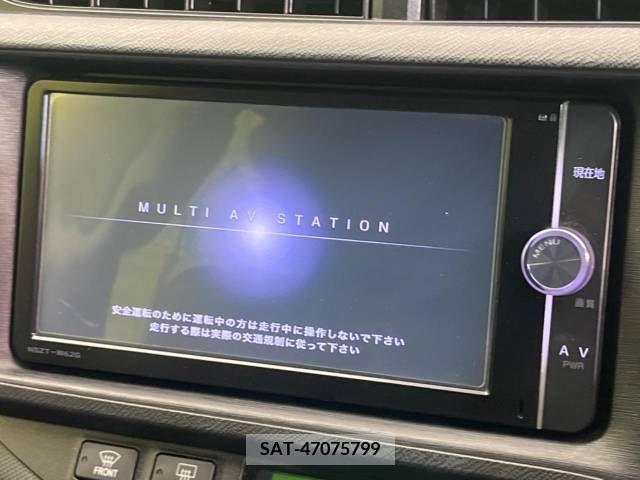 Toyota AQUA 2013-07 378098-2