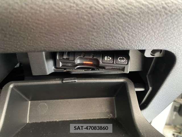 Nissan SERENA 2021-03 284171-18