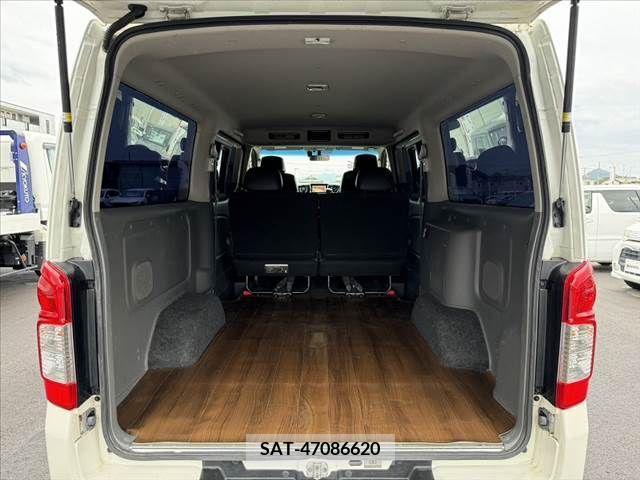 Nissan NV350 Caravan 2012-09 381562-20