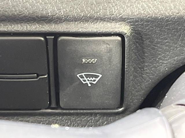 Toyota SIENTA 2016-02 194130-4