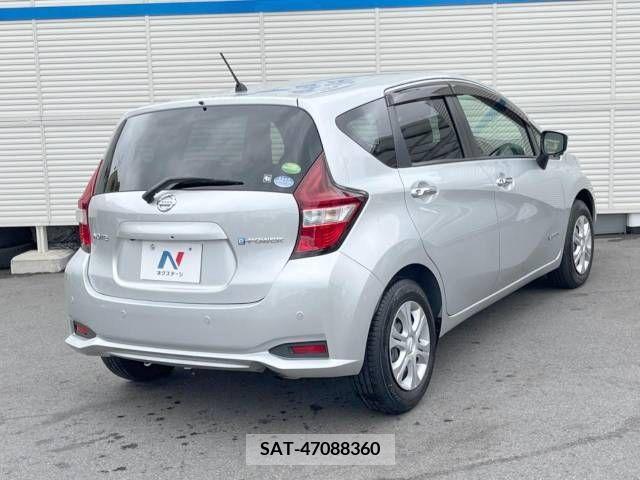 Nissan NOTE 2017-04 255728-17