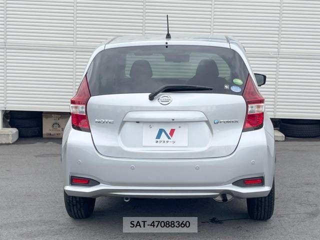 Nissan NOTE 2017-04 255728-15
