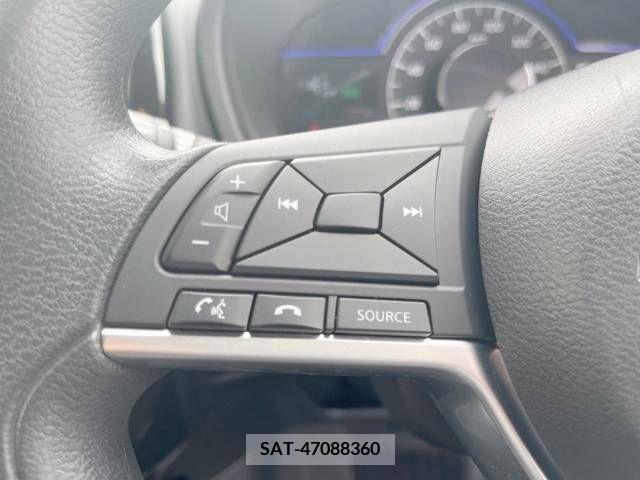 Nissan NOTE 2017-04 255728-6