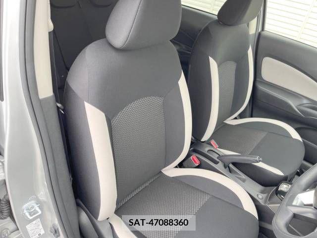 Nissan NOTE 2017-04 255728-9