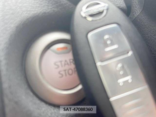 Nissan NOTE 2017-04 255728-8
