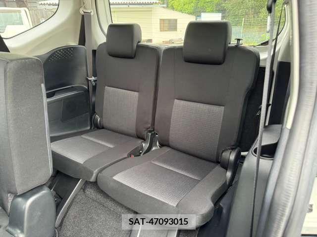 Toyota SIENTA 2019-02 374925-26
