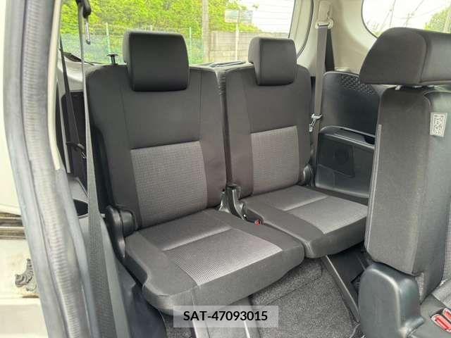 Toyota SIENTA 2019-02 374925-25