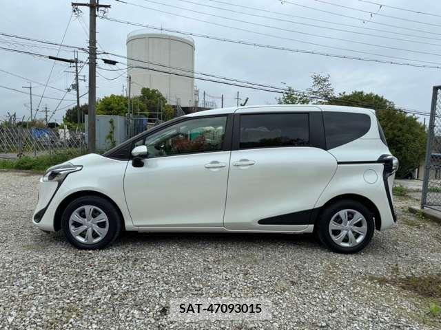 Toyota SIENTA 2019-02 374925-6