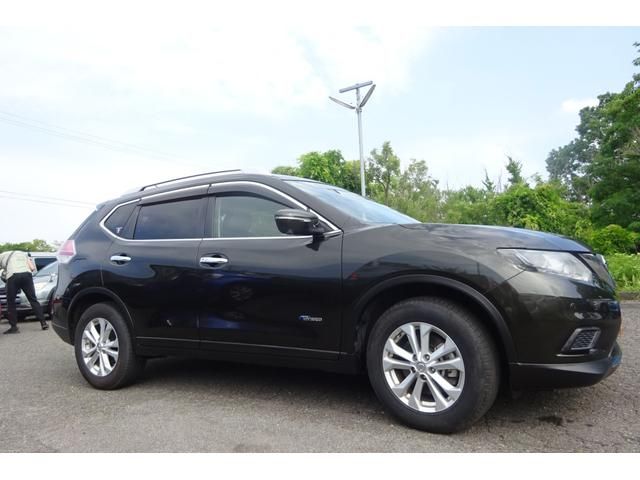 Nissan X-TRAIL 2015-08 9871-15
