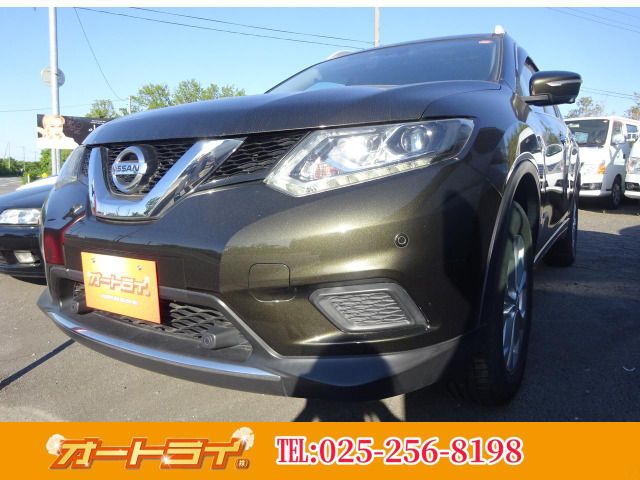 Nissan X-TRAIL 2015-08 9871-0