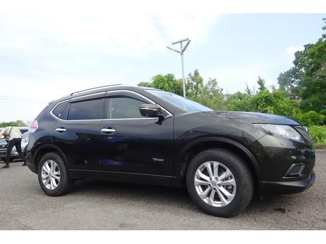 Nissan X-TRAIL 2015-08 9871-14
