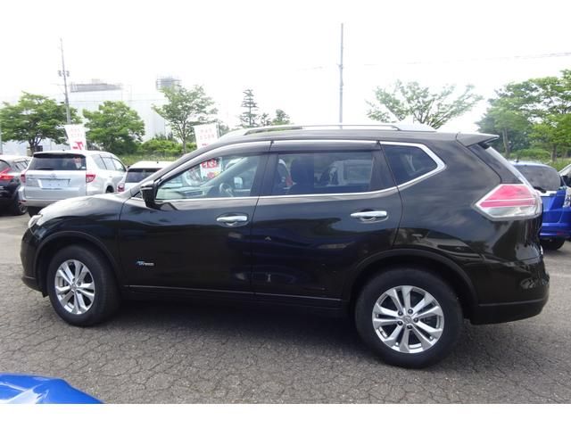 Nissan X-TRAIL 2015-08 9871-17