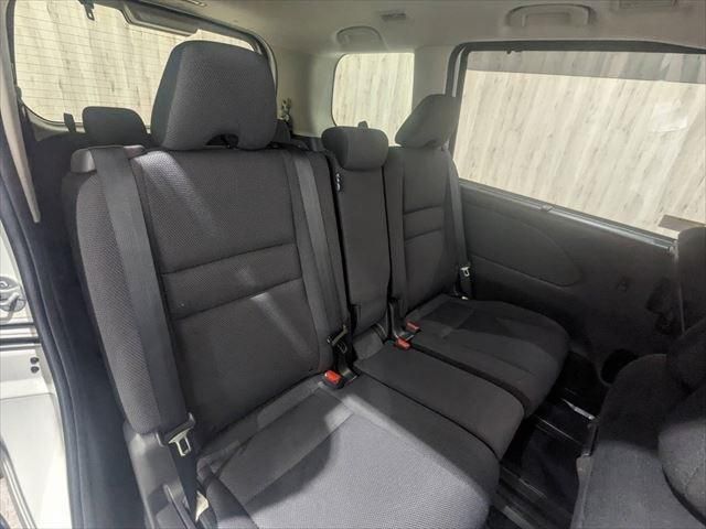 Nissan SERENA 2017-06 183717-18