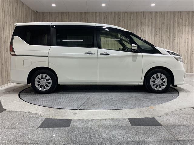 Nissan SERENA 2017-06 183717-3
