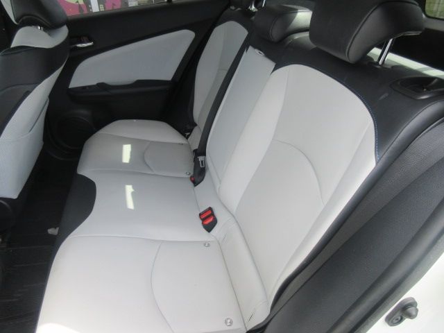 Toyota PRIUS 2017-01 13620-5