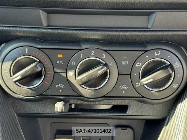 Mazda DEMIO 2019-06 377199-25