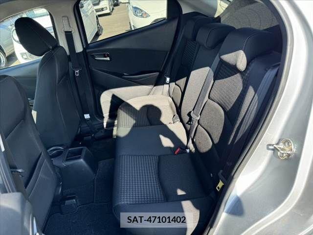 Mazda DEMIO 2019-06 377199-19