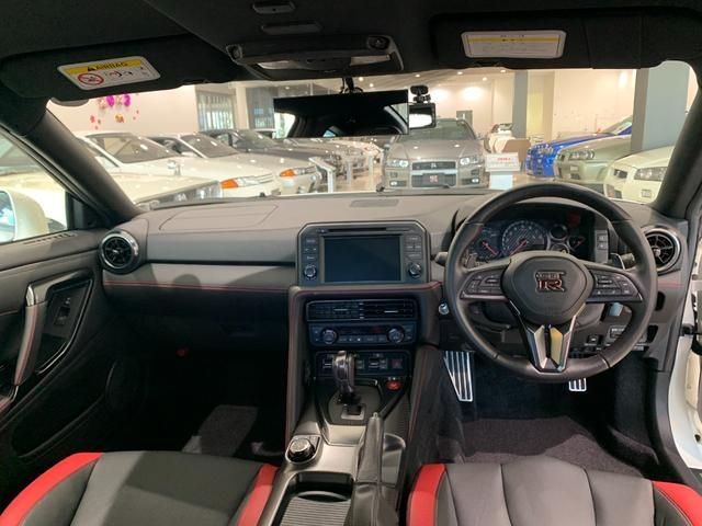 Nissan GT-R 2021-03 4096-1