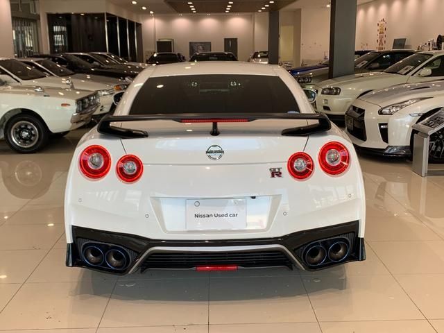 Nissan GT-R 2021-03 4096-26