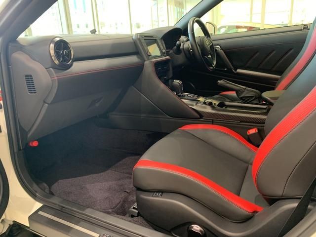 Nissan GT-R 2021-03 4096-21