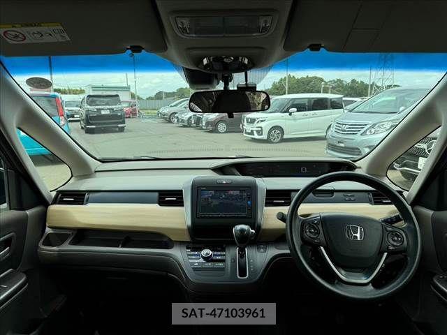 Honda FREED 2017-09 396645-1