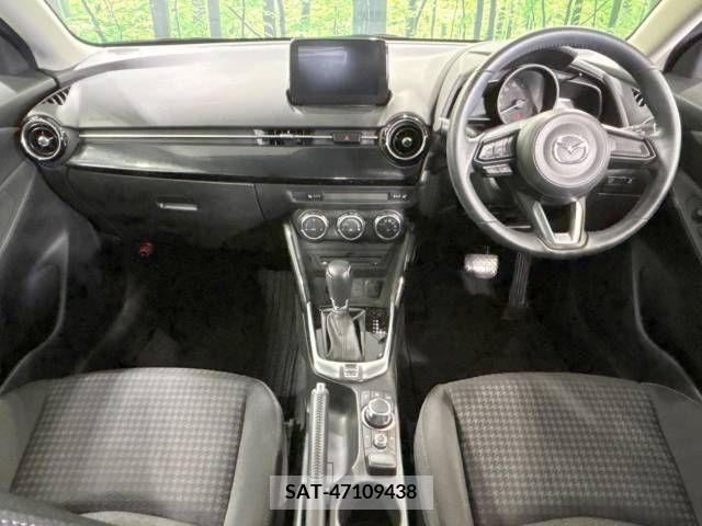 Mazda DEMIO 2017-01 301890-1