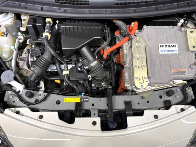 Nissan NOTE 2017-12 17307-18