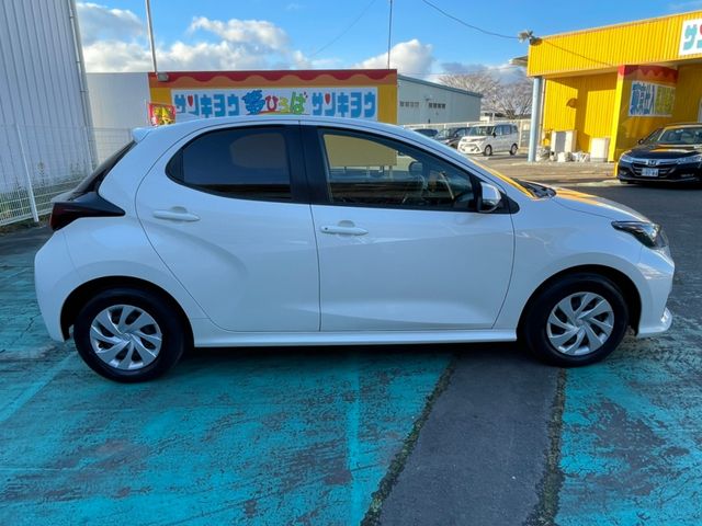 Toyota YARIS 2020-12 7836-24