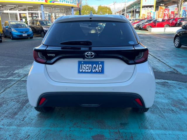 Toyota YARIS 2020-12 7836-26