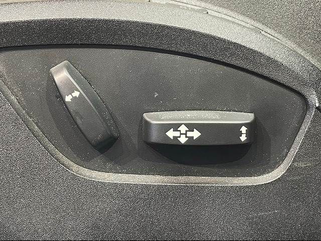 Volvo V40 2015-08 196299-6