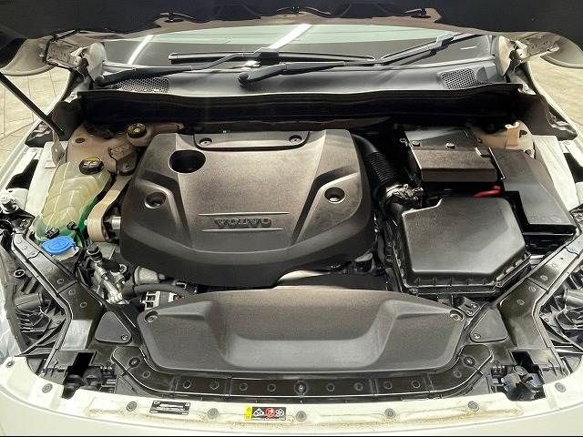 Volvo V40 2015-08 196299-13