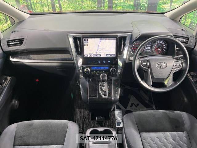 Toyota VELLFIRE 2018-05 287915-1