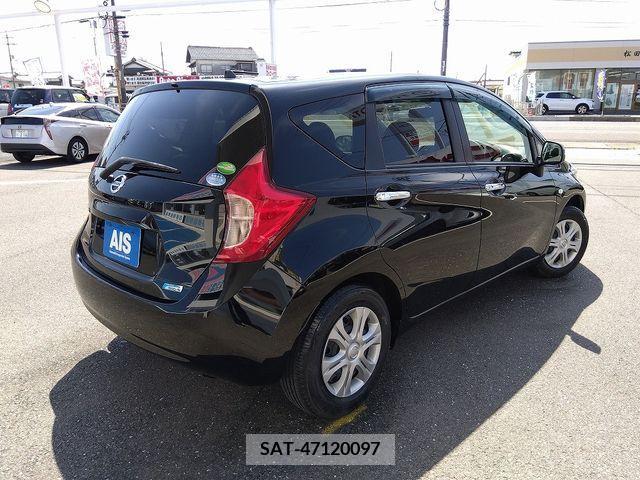 Nissan NOTE 2013-03 302312-1