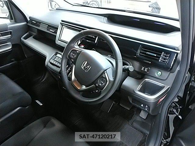 Honda e 2019-03 205162-1