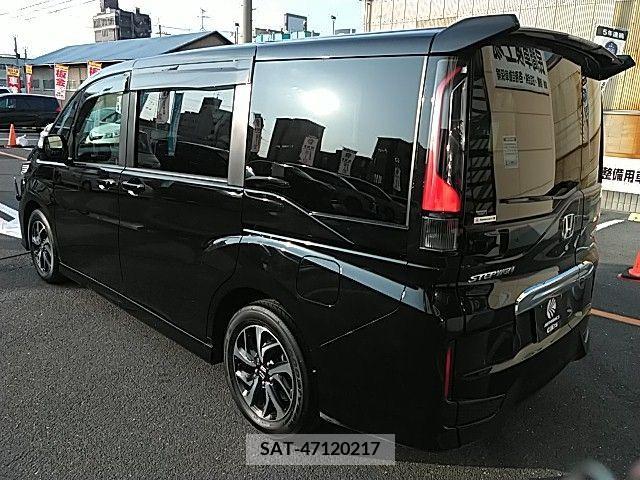 Honda e 2019-03 205162-17
