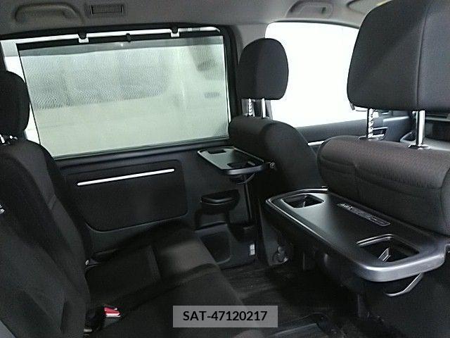 Honda e 2019-03 205162-23