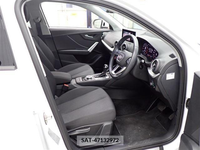 Audi Q2 2022-06 356556-16