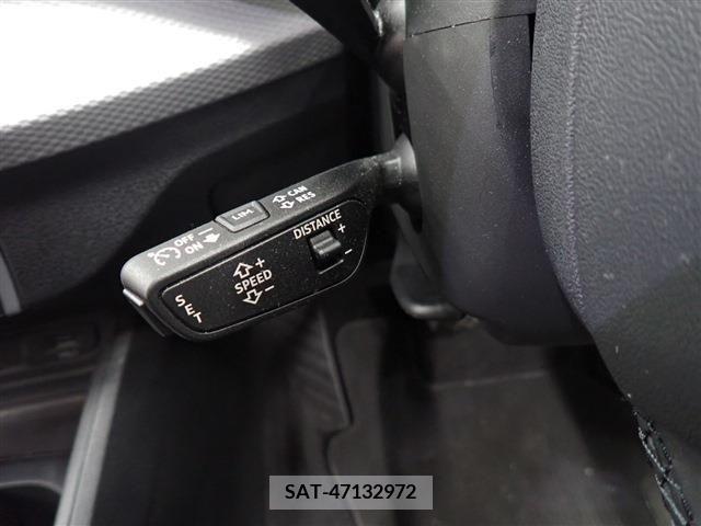 Audi Q2 2022-06 356556-26