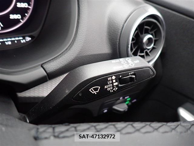 Audi Q2 2022-06 356556-25