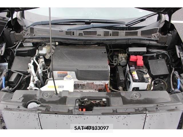Nissan LEAF 2019-04 297876-18