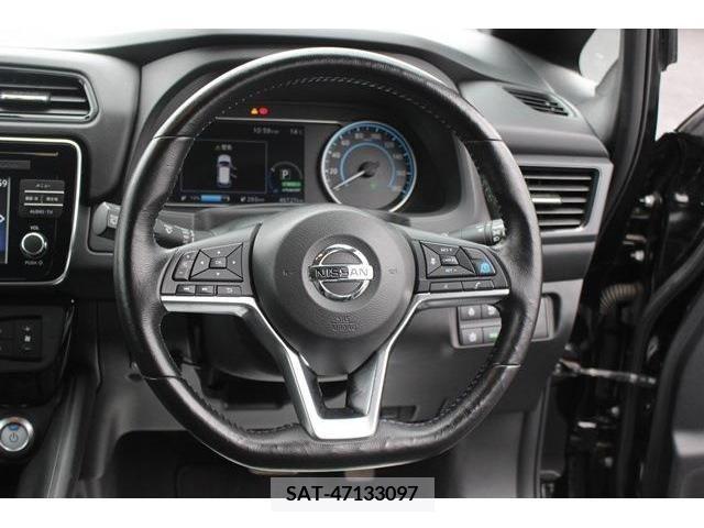 Nissan LEAF 2019-04 297876-14