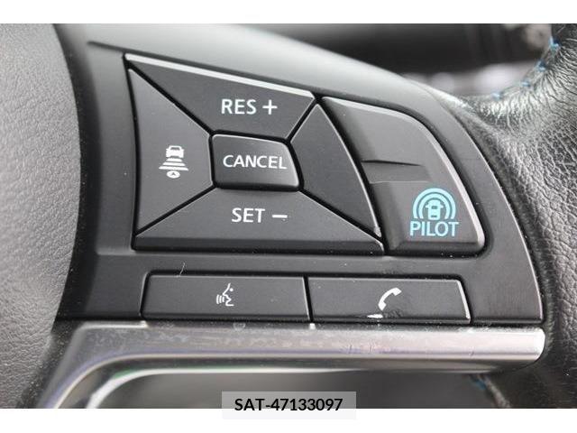 Nissan LEAF 2019-04 297876-3
