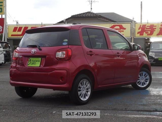 Toyota PASSO 2016-08 255871-1
