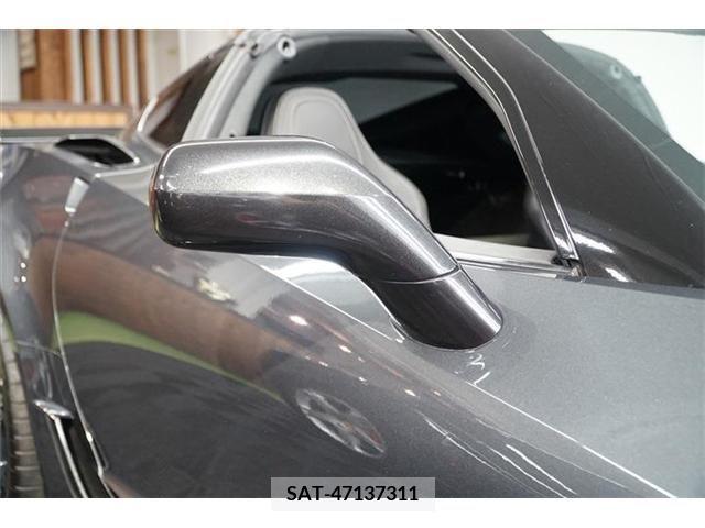 Chevrolet CORVETTE 2018-05 323081-16