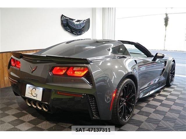 Chevrolet CORVETTE 2018-05 323081-22