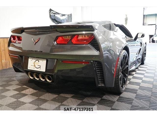 Chevrolet CORVETTE 2018-05 323081-6